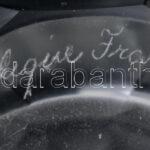 R. Lalque France jelzéssel, üveg váza, kopásokkal, m: 10 cm - Image 3