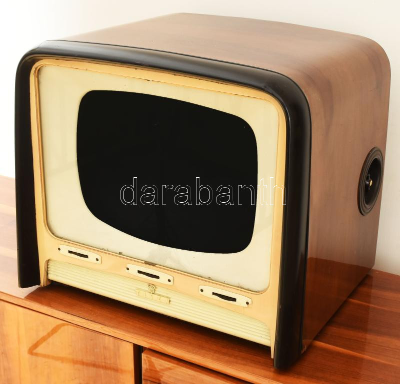 1960 Orion Tisza TV, működik, 42x52x47 cm / A tétel a Gödöllői Királyi Kastélyban tekinthető meg. A megtekintéshez időpontot kell egyeztetni ezen a telefonon a múzeummal,06 30-590-3371. Amennyiben elnyeri a tételt árverésünkön,