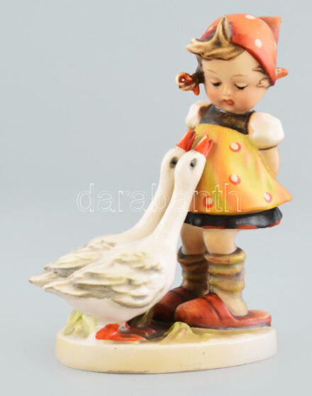 Goebel / Hummel fajansz figura, jelzett, kopásokkal, kis lepattanás, m: 12 cm