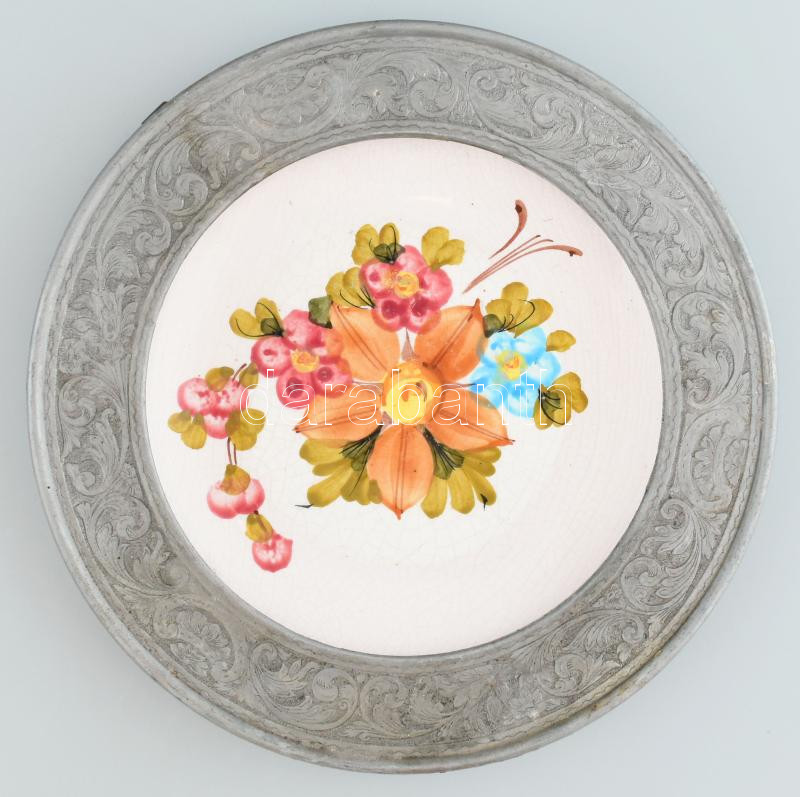 Német kerámia tányér, ón foglalatban, jelzett, hibátlan, d: 24 cm