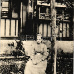 Crimea, Crimée, Krym; Types de Tartarie / Tatar woman in traditional costumes, Ukrainian folklore (EK)