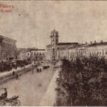 Kolomyia, Kolomyja, Kolomyya, Kolomea; Rynek / Ringplatz / market square, shops (fa)