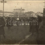 Léva, Levice; Kossuth tér, háttérben az Állami tanítóképző, piac / square, market, teachers training institute in the background. photo (fl)