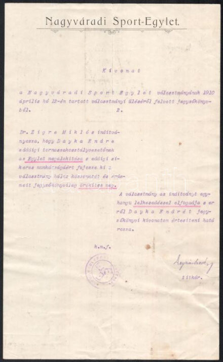 1910 Nagyváradi Sport-Egylet választmányi ülésének jegyzőkönyve, valamint a sporttelep helyszínrajza (1:2880.), gyűrődésekkel, 31x20 cm