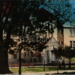Nagyvárad, Oradea; M. kir. országos csendőrségi iskola, főépület / K.u.K. gendarmerie school (kopott sarok / worn corner)