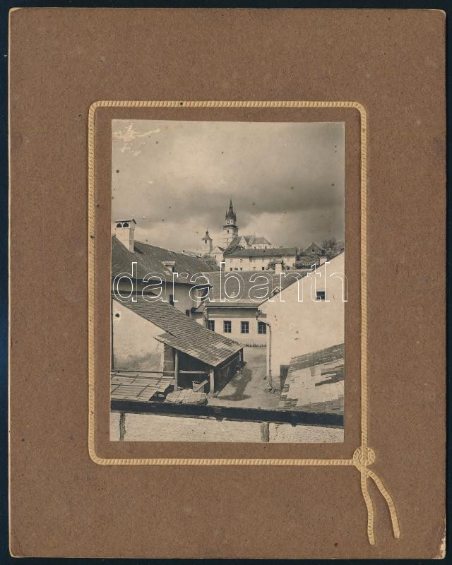 cca 1910 Körmöcbánya (Kremnica, Felvidék) Pipagyár, háttérben a Szent Katalin vártemplom 8x11 cm-es fekete-fehér fotó paszpartuban. Karton 14x17 cm