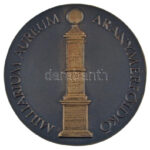 Fritz Mihály (1947-) 2012. 'MILIARIUM AUREUM - Arany mérföldkő / Magyar Útügyi Társaság - MAÚT' kétoldalas, öntött bronz plakett, névre szóló gravírozással, eredeti dísztokban (119mm) T:AU