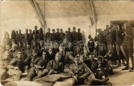 1918 Esztergom, osztrák-magyar katonák csoportképe / WWI K.u.k. military group photo, soldiers (fa)