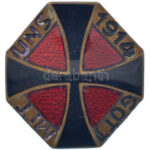 Német Birodalom 1914. 'GOTT MIT UNS 1914' zománcozott bronz jelvény, 'H.E. PEUCKER KÖNGIL HOFLT DRESDEN' gyártói jelzéssel (23x21mm) T:AU,XF / German Empire 1914. 'GOTT MIT UNS 1914' enamelled bronze badge with 'H.E. PEUCKER KÖNGIL HOFLT