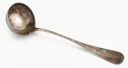 Ezüst (Ag) merőkanál, jelzett, h: 31,5 cm, nettó: 242,9g