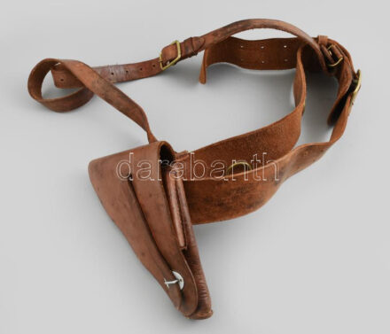 M. Kir. Honv., 1935 M pisztolytáska, derékszíjjal és antatszíjjal / Officer's belt