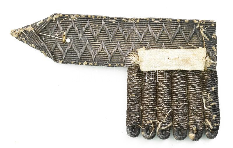 K. u. K., 1855 M medvekarom (egyenruhaujj paszomány, altiszti, ezüst, fél pár) / uniform trim, vice officer, half pair. - Image 2