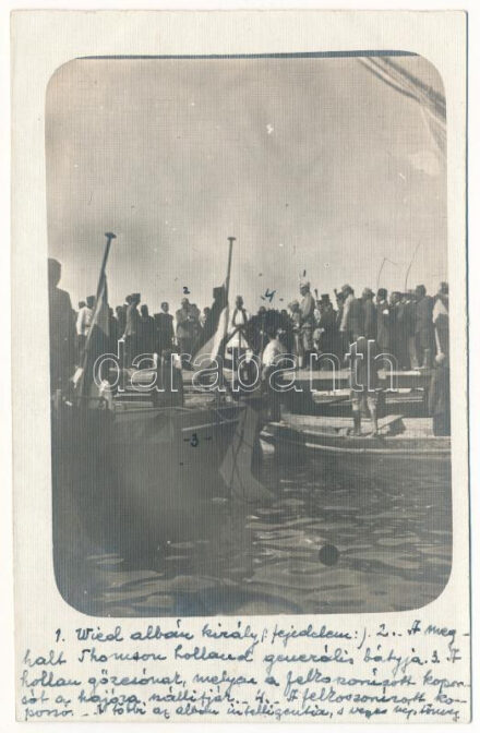 1914 Durres, Durazzo; Lodewijk Thomson holland generális temetése a felkoszorúzott koporsóval, Wied albán fejedelem a meghalt generális bátyjával, albán intelligentia és néptömeg / WWI Funeral of Lodewijk Thomson Dutch military