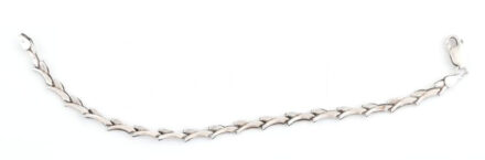 Ezüst(Ag) fantáziamintás karkötő, jelzett, h: 19,5 cm, nettó: 4 g