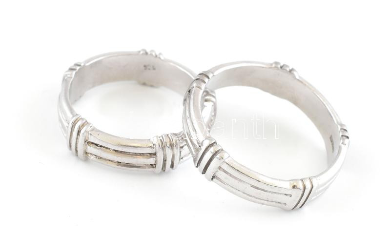 Ezüst(Ag) 'mentőöv' gyűrűpár, jelzett, méret: 51 és 55, nettó: 6,7 g