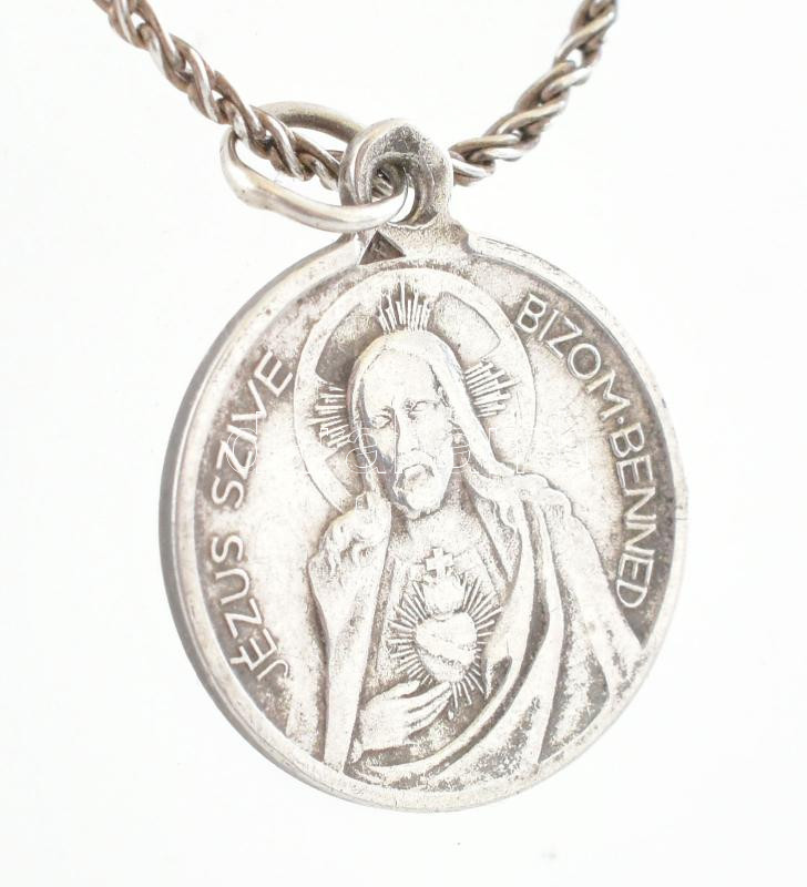 Ezüst(Ag) vékony csavart mintás nyaklánc, Mária medállal, jelzett, h: 50 cm, d: 1,4 cm, nettó: 3,7 g - Image 2