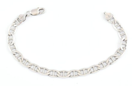 Ezüst(Ag) masszív nagy szemű pálcikás karkötő, jelzett, h: 23 cm, nettó: 14,8 g