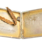 Ezüst (Ag) cigarettatárca, gilosált díszítéssel, belül gravírozással jelzett 123 g 10x8 cm - Image 2