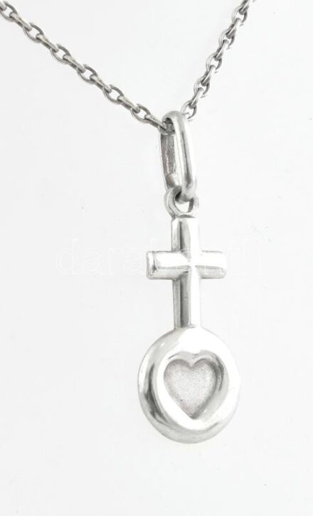Ezüst(Ag) vékony anker nyaklánc, szíves kereszt függővel, jelzett, h: 43 cm, 2,8×1 cm, nettó: 3,4 g