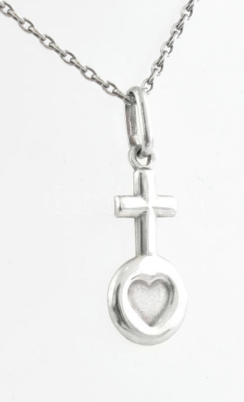 Ezüst(Ag) vékony anker nyaklánc, szíves kereszt függővel, jelzett, h: 43 cm, 2,8×1 cm, nettó: 3,4 g