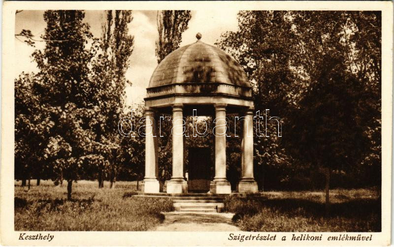 Keszthely, Szigetrészlet a helikoni emlékművel