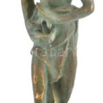 HB jelzéssel: Akt. Bronzírozott műanyag. Jelzett 40 cm