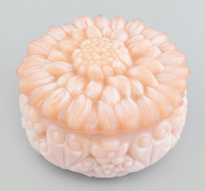 Art Deco cseh üveg bonbonier, jelzés nélkül, kopásokkal, d: 9,5 cm