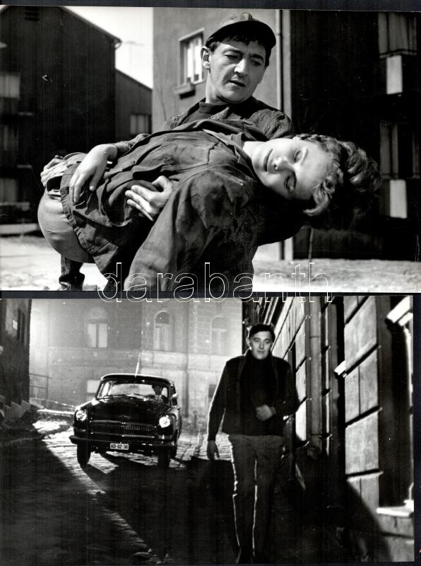 Sinkovits Imre (1928-2001) színművész a ,,Tücsök' és ,,Az Örökös' című filmek jeleneteiben, 10 db vintage fotó ezüst zselatinos fotópapíron, a használatból eredő (esetleges) kisebb hibákkal, 19,5x30 cm - Image 4