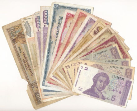 15db-os jugoszláv, szerb és horvát bankjegytétel T:F,VG 15pcs banknote lot from Yugoslavia, Serbia and Croatia C:F,VG