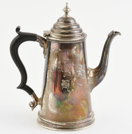 Ezüst (Ag) kávés kanna, jelzett: 1946. Binmingham, JC Co mester, m: 17 cm, bruttó: 322g