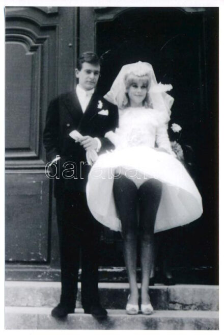 cca 1965 Előzetes abból, mi vár a vőlegényre, 1 db modern fotónagyítás, 15x10 cm