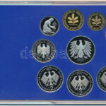 NSZK 2001J 1pf-5M (10x) forgalmi sor műanyag dísztokban, benne 2001J 2M (3xklf) T:PP FRG 2001J 1 Pfennig - 5 Mark (10x) coin set in plastic frame, including 2001J 2M (3xdiff) C:PP - Image 2