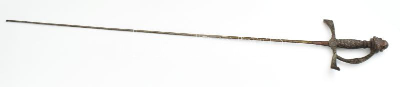 Dísztőr figurális markolattal. 105 cm