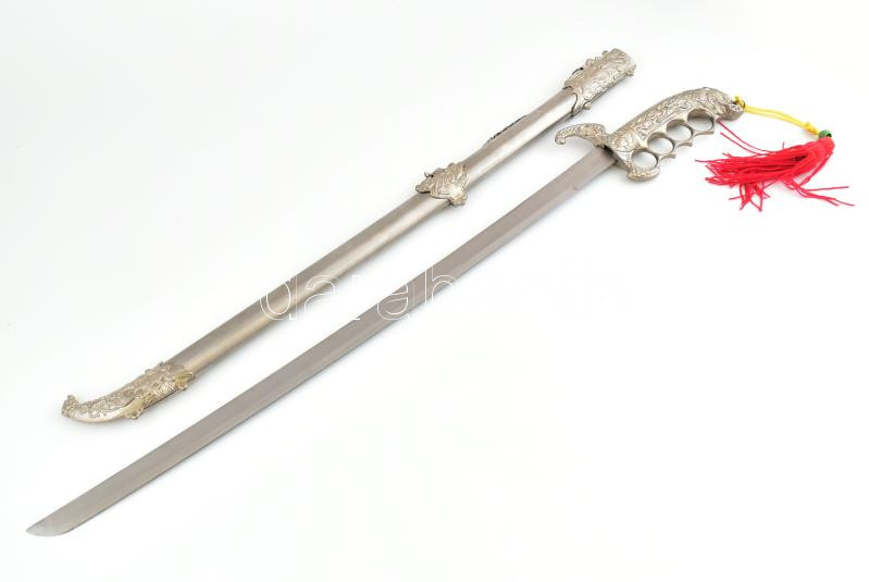 Fantázia kard, fém hüvellyel, díszes markolattal. . 95 cm