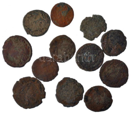 Római Birodalom 12db-os bronz érmetétel a III-IV. századból T:3,3- Roman Empire 12pcs bronze coin lot from the 3rd-4th century C:F,G