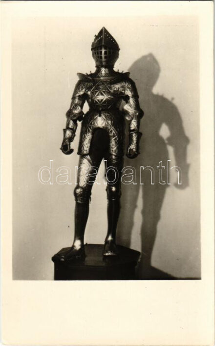 II. Lajos király 1514-ben készült fiatalkori díszvértezete és nyerge. Budapest, Magyar Nemzeti Múzeum Történeti Múzeuma. Képzőművészeti Alap Kiadóvállalat