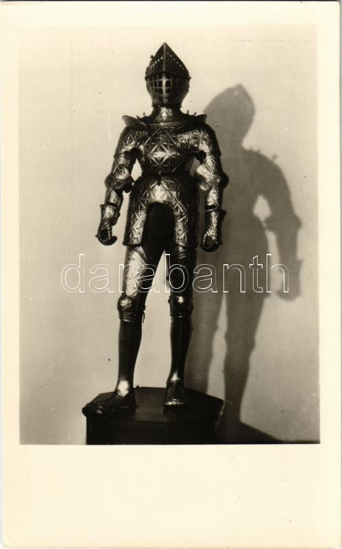 II. Lajos király 1514-ben készült fiatalkori díszvértezete és nyerge. Budapest, Magyar Nemzeti Múzeum Történeti Múzeuma. Képzőművészeti Alap Kiadóvállalat