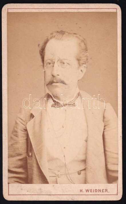 cca 1880 Férfiportré, keményhátú fotó Weidner műterméből, 10,5×,5 cm