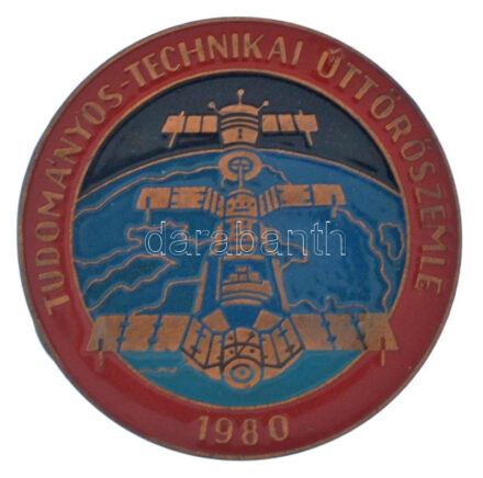 1980. Tudományos-Technikai Úttörőszemle' műgyantás fém jelvény T:UNC,AU