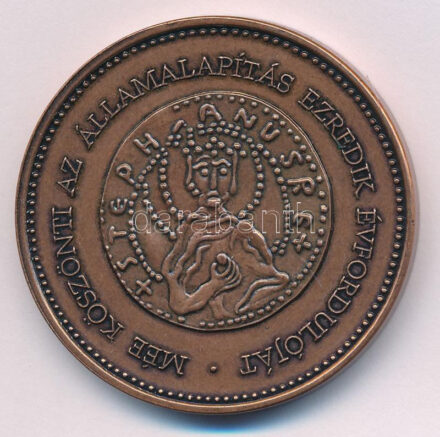 2000. 'MÉE köszönti az Államalapítás ezredik évfordulóját' kétoldalas bronz naptárérem (42,5mm) T:AU
