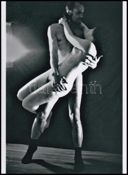 cca 1973 Tangó a műteremben, Czakó László (?-?) pécsi fotóművész hagyatékából 1 db modern nagyítás, jelzés nélkül, 21x15 cm