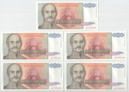 Jugoszlávia 1993. 50.000.000.000D (5x) sorszámkövetők 'AA 7641996 - AA 7642000' T:AU halvány vízfolt, hullámos papír Yugoslavia 1993. 50.000.000.000 Dinara (5x) consecutive serials 'AA 7641996 - AA 7642000' C:AU pale water spot, wavy
