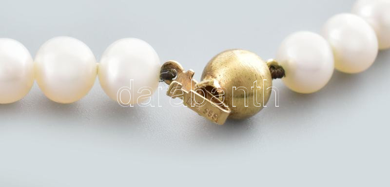 Hófehér édesvizi gyöngysor 14K arany (Au) csattal d: 6,2-67 mm, 19 cm, 10,9 g - Image 3