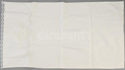 Kartanesi keresztelő terítő gyöngyös díszítéssel 46x86 cm