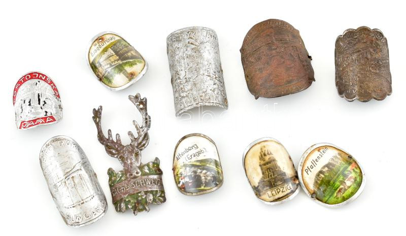 10 darab régi túrabot jelvény