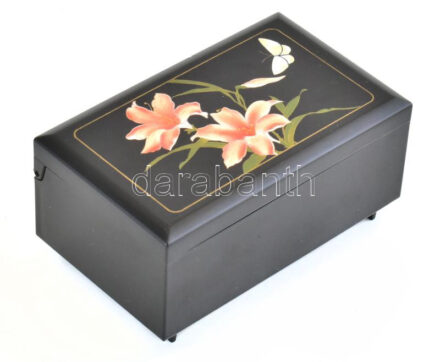 Japán ékszertartó zenedoboz, műanyag, alul címkével jelzett, belül tükörrel, szép állapotban, h: 13,5 cm