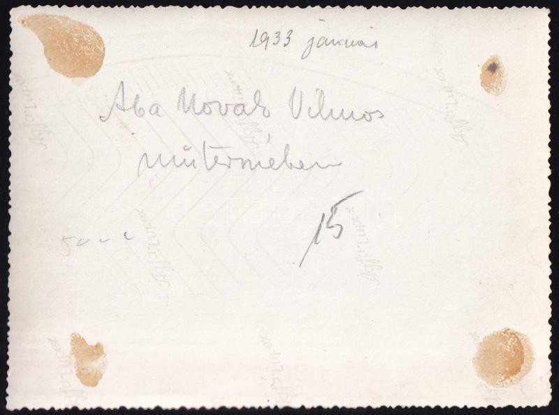 1933 Aba-Novák Vilmos (1894-1941) festő műtermében, feliratozott fotó, 9×11,5 cm - Image 2