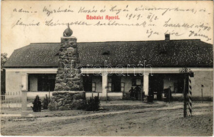 1909 Apc, Községháza, Milleniumi emlékmű