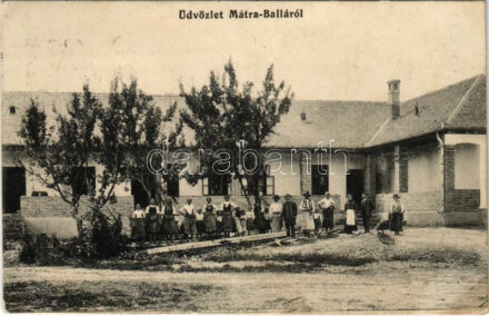 1915 Mátraballa, csoportkép, fogyasztási szövetkezet üzlete és saját kiadása (EK)