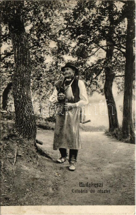 Budakeszi, Kálvária, Calvária úti részlet, férfi. Szemere kiadása (Rb)
